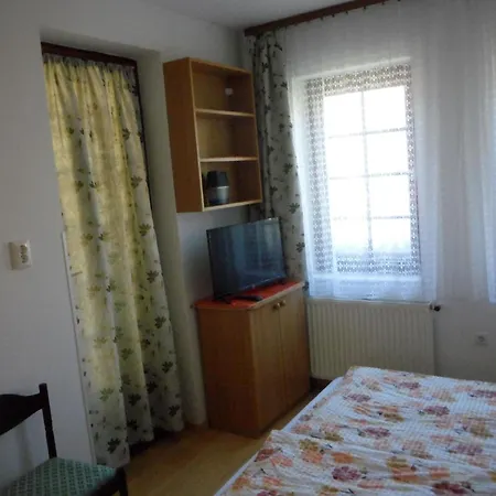 شقة Komfortables Mit Privatem Pool Balatonföldvár